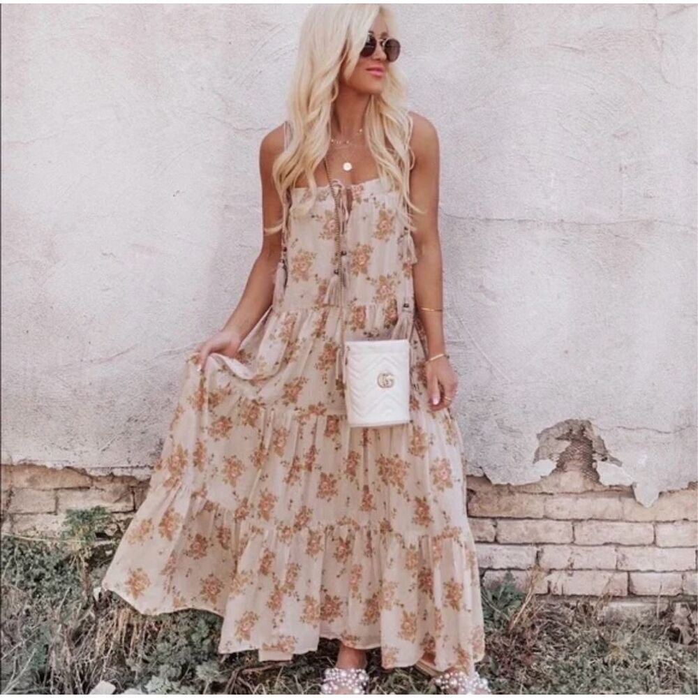 Storia Vici Tan & Peach Floral Shoulder Tie Tiered Sun Dress sz L NWOT